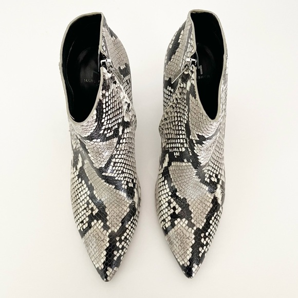 Marc Fisher Ltd Unno Bootie Women's Size 9.5M Black Snake Print Leather Zip Heel - Picture 2 of 10